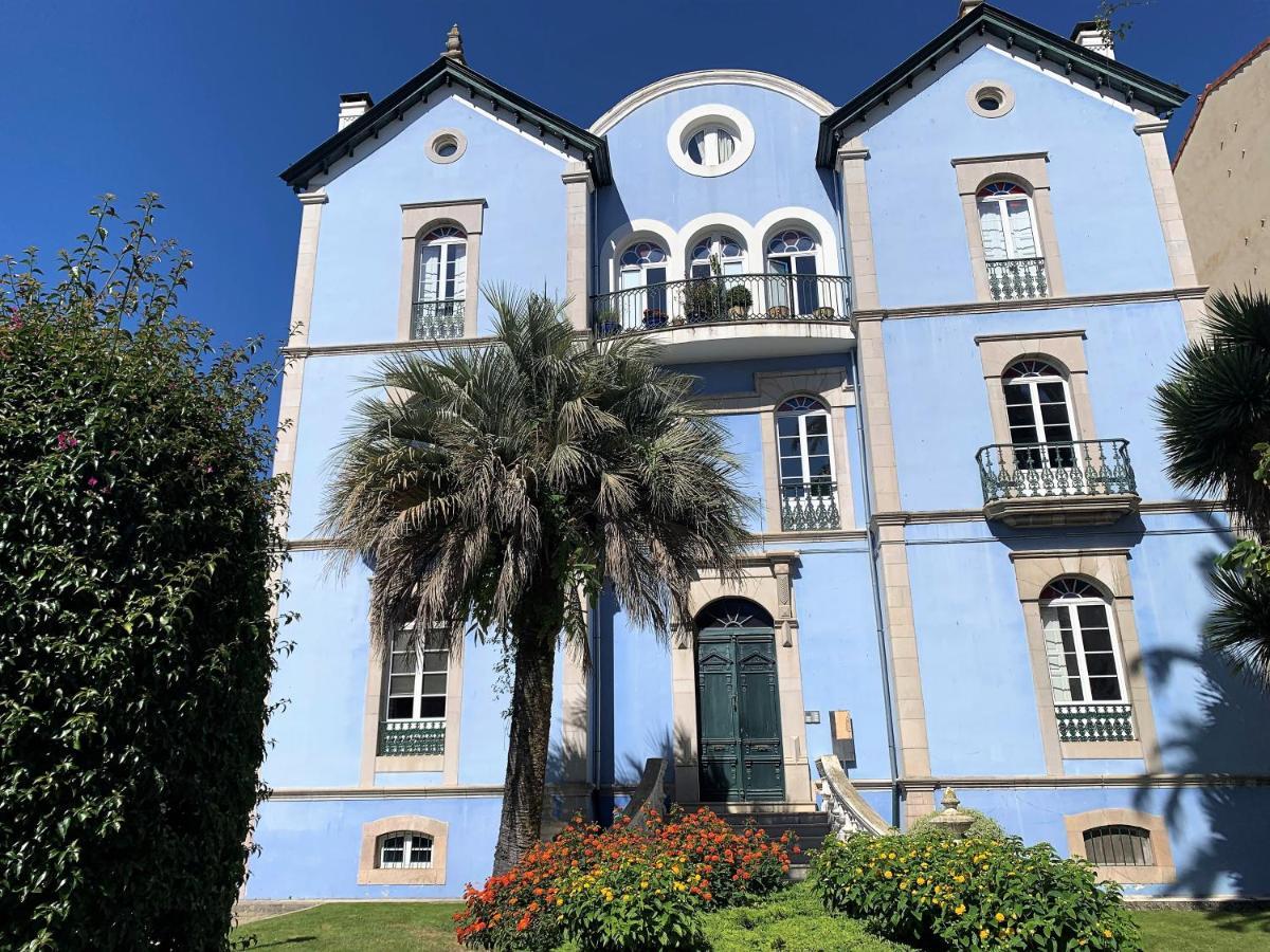 Apartamento Duplex Planta Baja Con Aparcamiento Gratuito En Palacio De Mijares Apartment Llanes Bagian luar foto